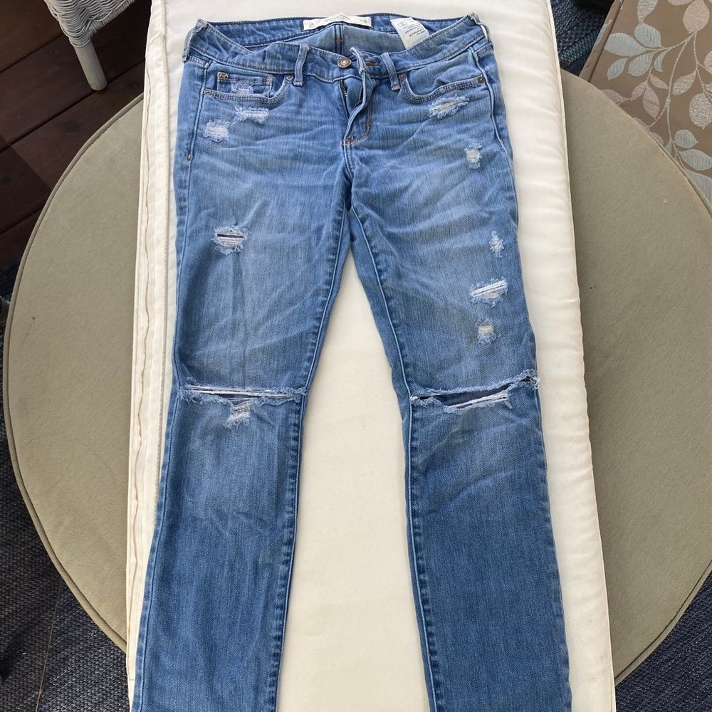 Abercrombie & Fitch Skinny Distressed Jeans Sz 2